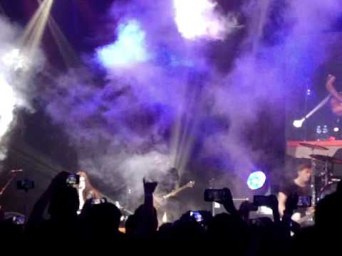 Against The Current-Young & Relentless (live)