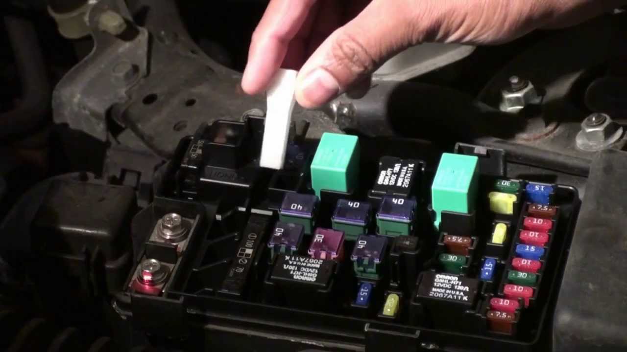 How to diagnosis and change the fuse of Honda Accord 2007 ... 2004 honda cr v stereo wiring 