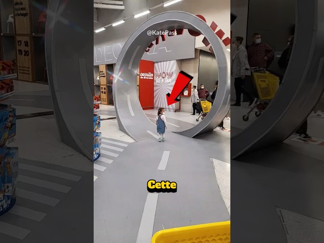 Cette Fille Est Devenue Célèbre Grâce à Ce Geste Fou ! 🔥👩