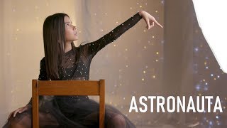 Ana Emilia  - ASTRONAUTA (Official Video)