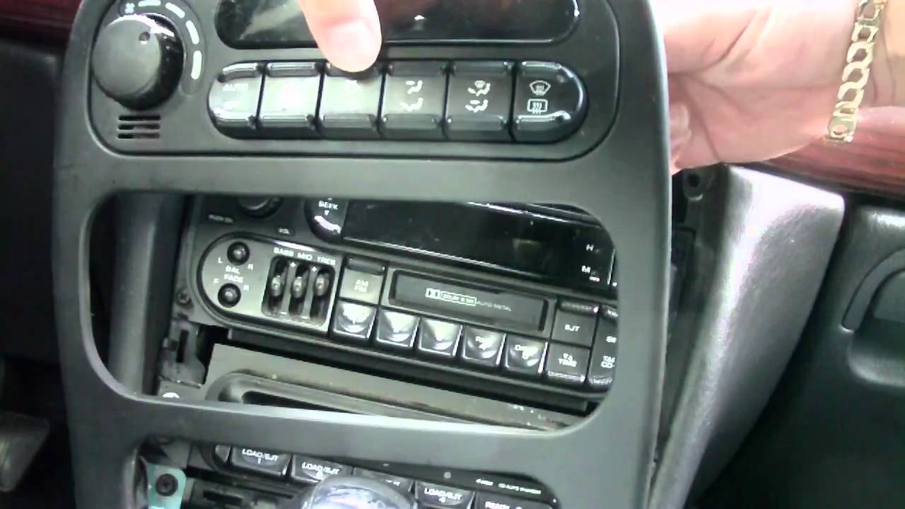 2004 Chrysler concorde radio removal #1
