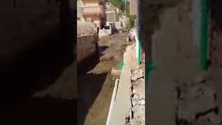 كارثه في منطقة الكرور بمدينة اسوان انفجارخط الطرد الرئيس لمحطة الصرف ...