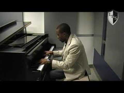 You Remind Me - Usher Piano Cover mp3