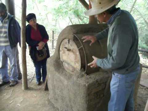 Horno de barro giratorio