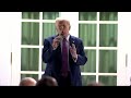 Trump turns the White House Rose Garden into the Rose Garden Club - 00:41 min - News - Video