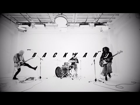 プピリットパロ/バックヤード(Official Music Video)