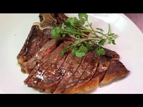 How To Cook A Tender Juicy T Bone Steak In The Oven Meat Dishes