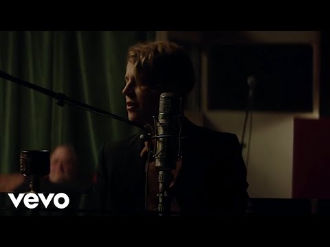 Tom Odell - Somehow (Official Video)