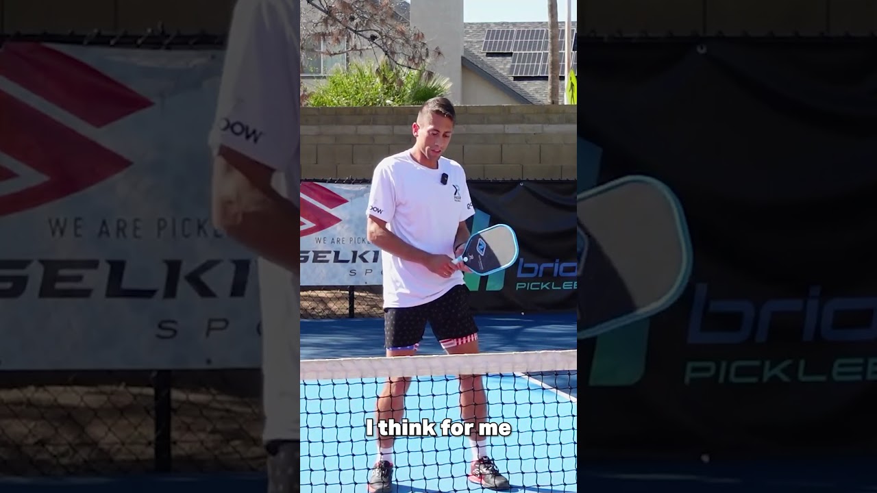 When to hit a 2-Hander or a 1-Hander