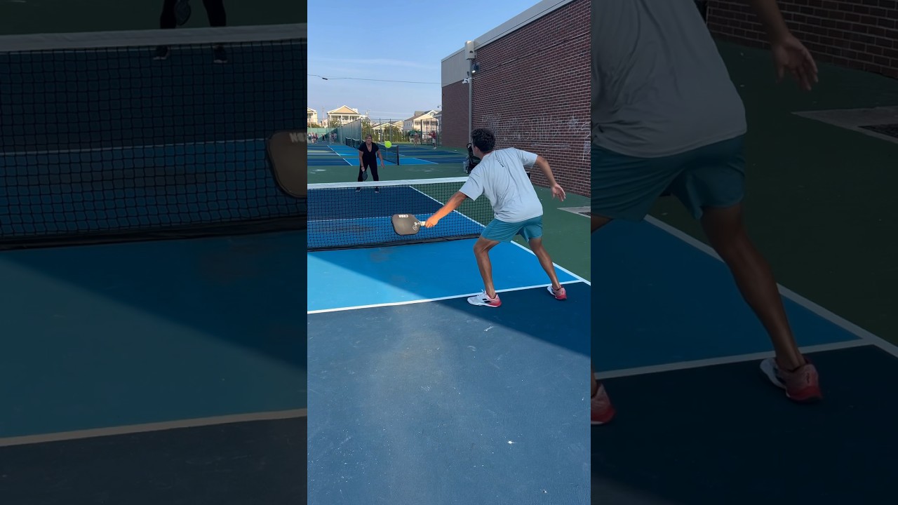 FIND your forehand! (4th ball technique) #pickleball #pickleballtips #shorts