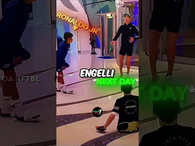 Ronaldo Jr Babasından İyi mi ? 😅