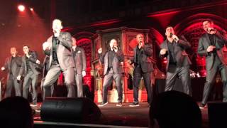 The Lion Sleeps Tonight by Straight No Chaser in UHD 4K