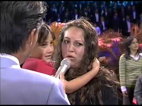 Genesis fue sana de su ojo izquierdo en Noches de Gloria Quito Ecuador