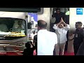 CM YS Jagan Entry at Anakapalli Public Meeting | YSR Cheyutha @SakshiTV