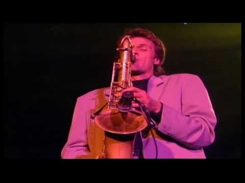 Dire Straits - Romeo and Juliet LIVE (On the Night, 1993) HD