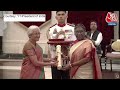 Bharat Ratna Samman 2024 LIVE: राष्ट्रपति भवन से भारत रत्न समारोह LIVE | Droupadi Murmu  - 01:06:46 min - News - Video