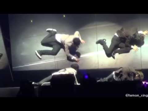 141111 EXO PLANET FUKUOKA My lady Lay focus