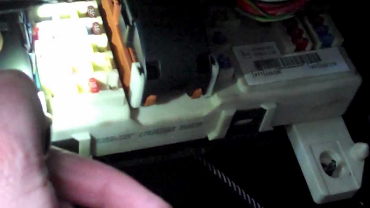 2008 Ford Focus fuse box Fix (cigar lighter/ auxillary ... 2001 ranger fuse box layout 