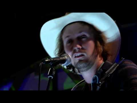 Del Barber Performs