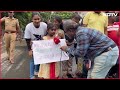 Delhi NCR Stray Dogs | 1000+ Animal Lovers Protest SC Order On Street Dogs, Demand Justice  - 11:55:00 min - News - Video