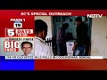 Lok Sabha Elections 2024 | Polling Officials Visit Homes For Seniors To Vote  - 02:49 min - News - Video