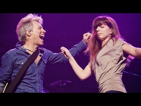 JON BON JOVI DANCING WITH HIS DAUGHTER ⭐️ Las Vegas 2017