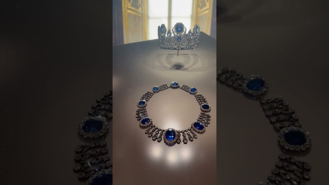 What thieves took in Louvre crown jewel heist