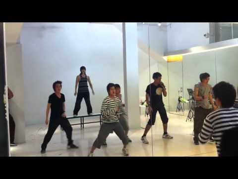 101220 NCT TEN & Teen Superstar Practicing BEAST - 'SHOCK'