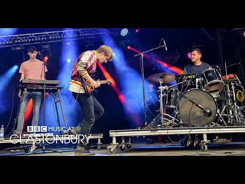 .::Glass Animals live @t Glastonbury 2015, 26 jun