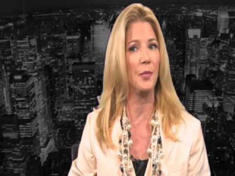 Candace Bushnell talks about The Carrie Diaries! - YouTube