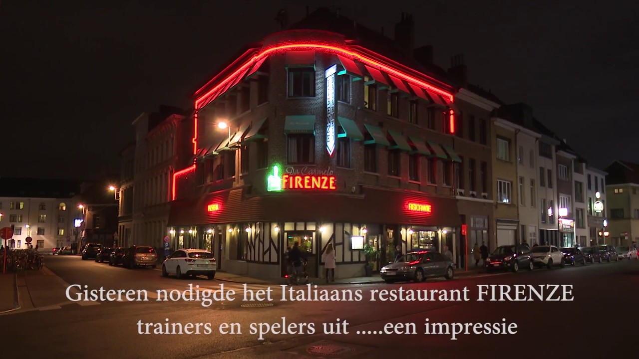 Spelers en staf te gast in Restaurant Firenze