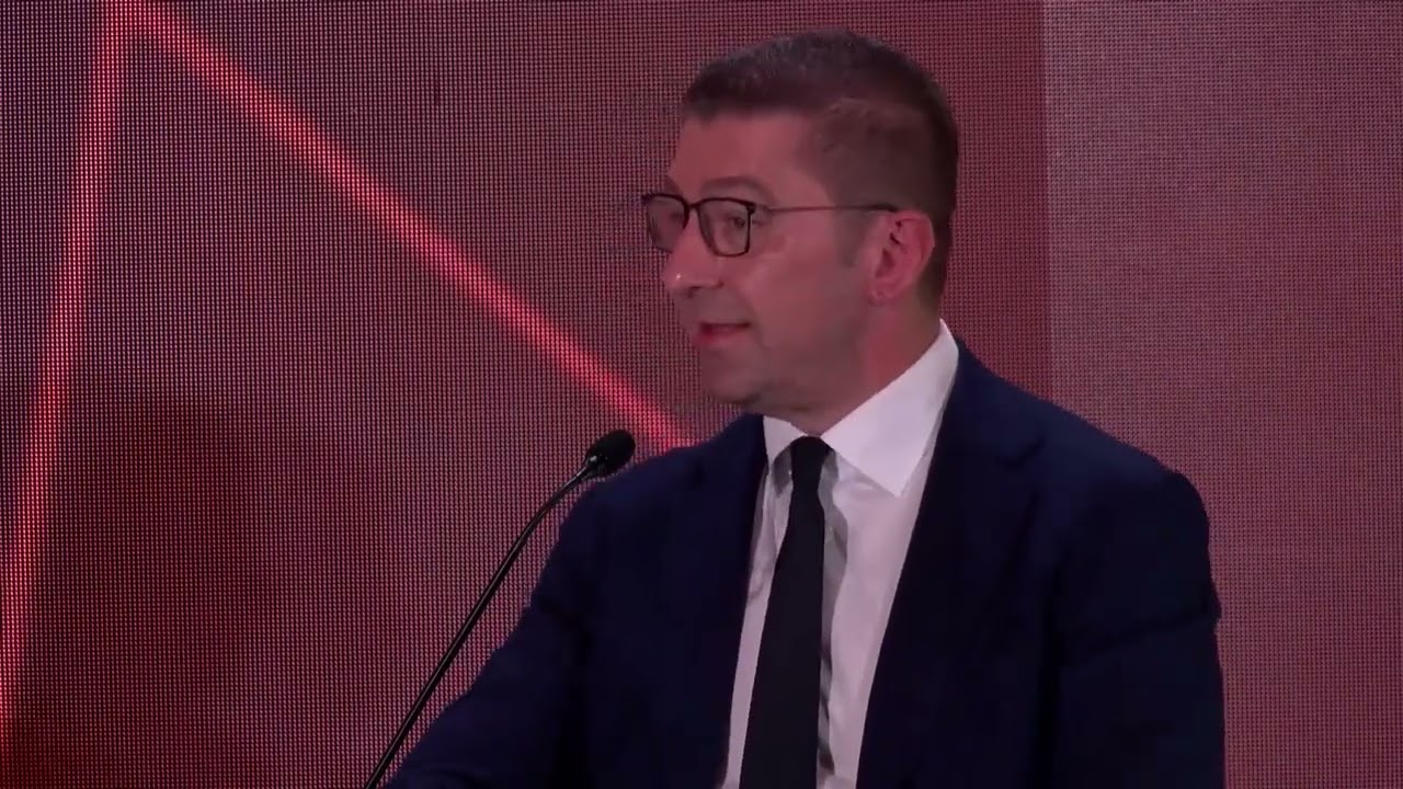 Мицкоски на Самитот Македонија 2025: Поврзување на државата за побрз економски раст