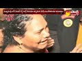 వరద బాధితులను పరామర్శించడానికి వెళ్లి.. రాజకీయం చేసిన చంద్రబాబు | Magazine Story | Sakshi TV  - 15:04 min - News - Video