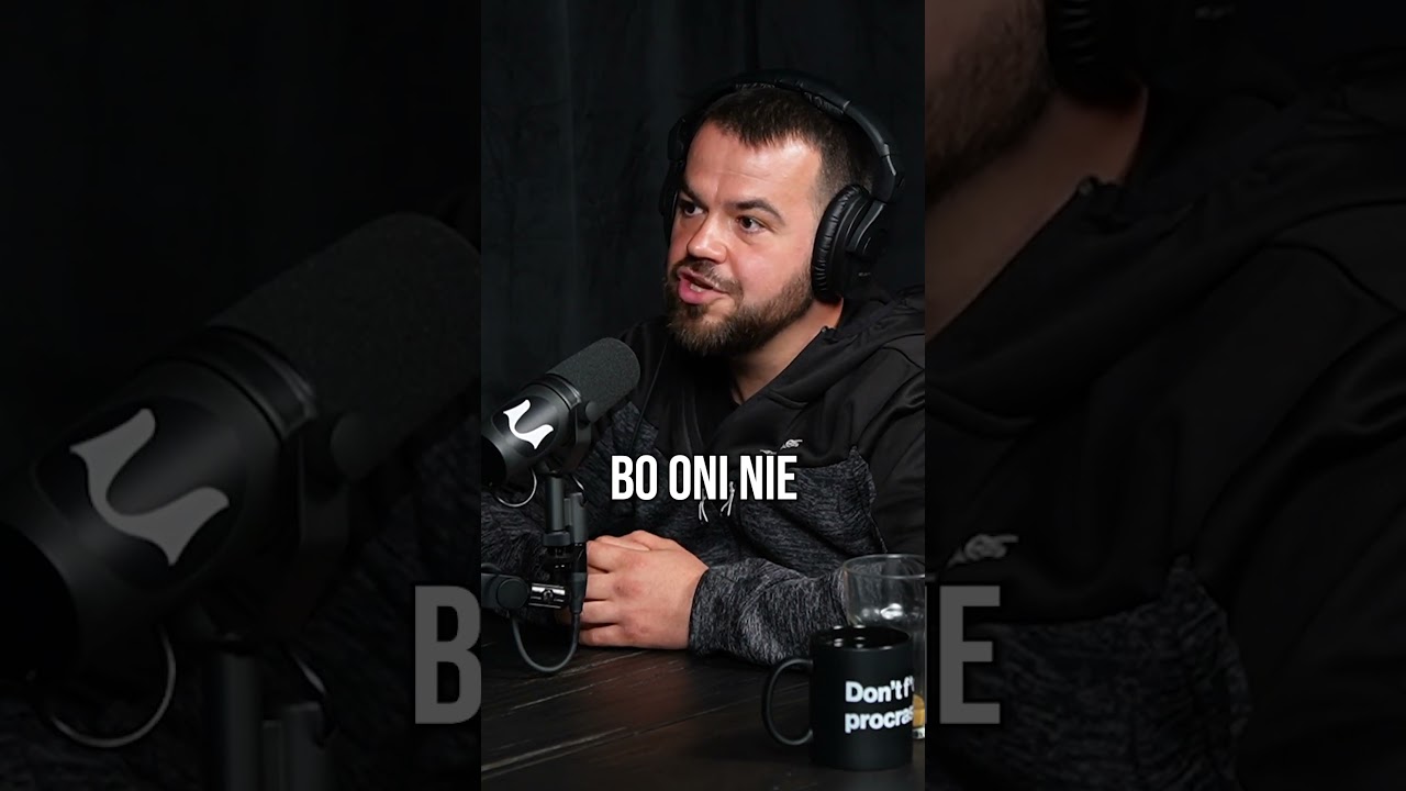 08 Zadzwonili Do Mnie z GROM-u – ft. Dawid Fazowski