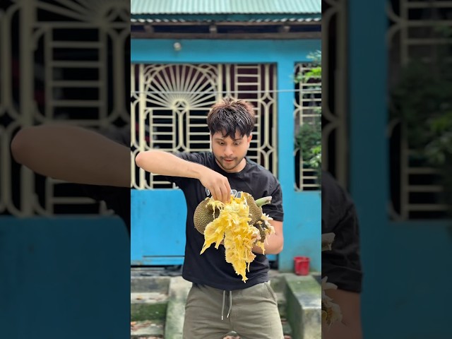 নাহিদ আজকে গপ গপ করে কাঠাল খাচ্ছে😂 কি হবে শেষে??  😉😉 #funny #comedy #shorts #hasirvideo