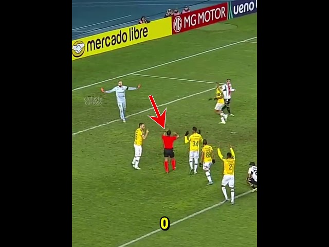 Ele Cometeu um ERRO BIZARRO no Pênalti aos 97 MINUTOS😱