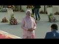 PM Modi inaugurates, offers prayers at BAPS Mandir in Abu Dhabi, UAE | News9  - 03:57 min - News - Video
