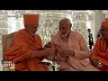PM Modi inaugurates, offers prayers at BAPS Mandir in Abu Dhabi, UAE | News9