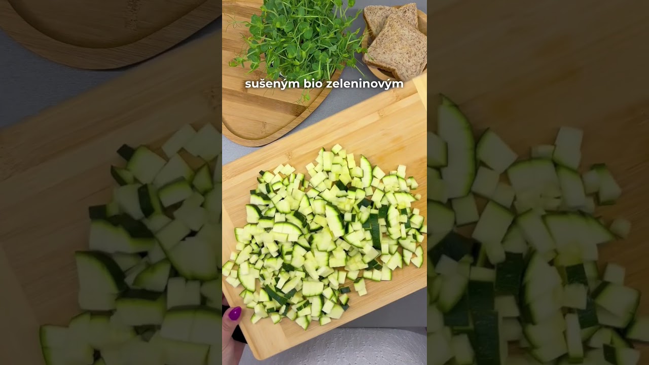 Rychlá cuketa s hermelínem a topinkami potěší i zasytí, je hotová za pár minut #toprecepty #foodie