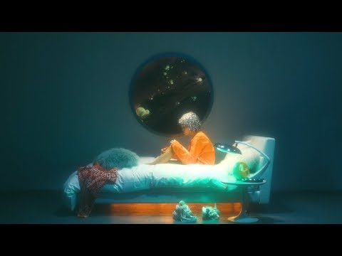 大比良瑞希「無重力」 MV presented by BARNEYS NEW YORK
