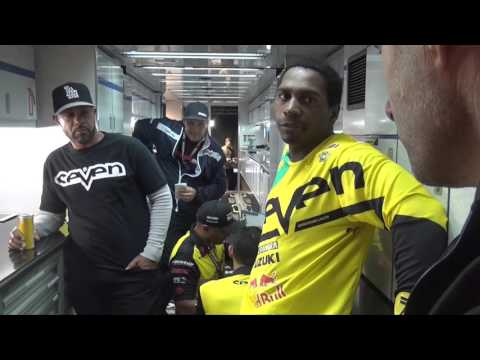 2016 YOSHIMURA SUZUKI FACTORY RACING - ST LOUIS SX