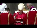 Pope Francis leads Good Friday service at Vatican | REUTERS  - 00:42 min - News - Video