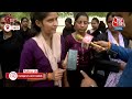Lucknow:  UP Police की Dial 112 सेवा में काम करने वाली लड़कियों का प्रदर्शन, सुनिए क्या कहा?  - 08:34 min - News - Video