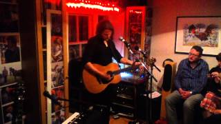 Tom McRae ~ A and B Song ~ House Concerts York ~ 7.6.2013