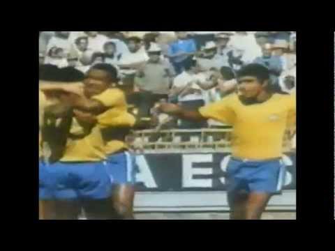 Pelé - Dribles, Gols e Lances do Rei do Futebol | Skills & Goals | Santos F.C., Cosmos, Brasil |