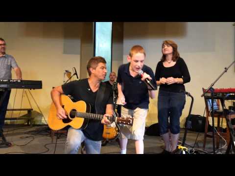 Christopher Duffley & Paul Baloche Sing "Open the Eyes of My Heart"