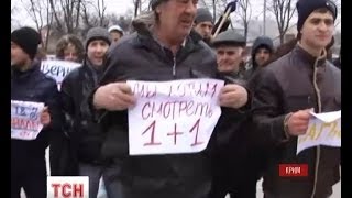 В Крыму ежедневно собираются антивоенные митинги