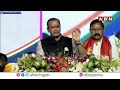 రేవంత్ కాలి గోటికి సరిపోవు కేసీఆర్ | Minister Komatireddy Fire On KCR | ABN Telugu  - 03:05 min - News - Video
