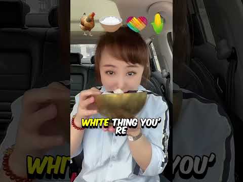 Mom Eats rooster shaped cake