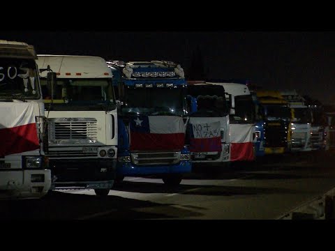 Camioneros inician bloqueos en Ruta 5 Sur: piden más seguridad y medidas por precio en combustible